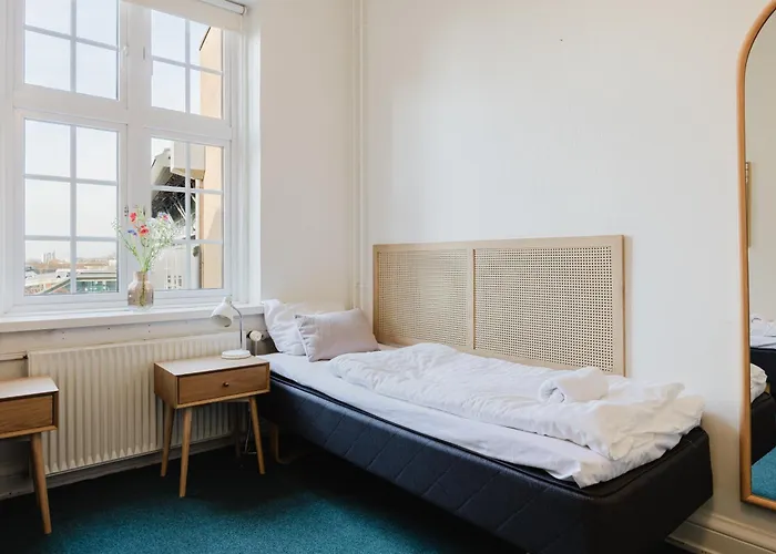 Hotel Nomad -